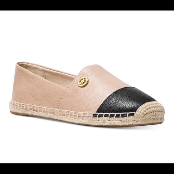 Michael Kors Kendrick Toe Cap - Picture 3 of 3